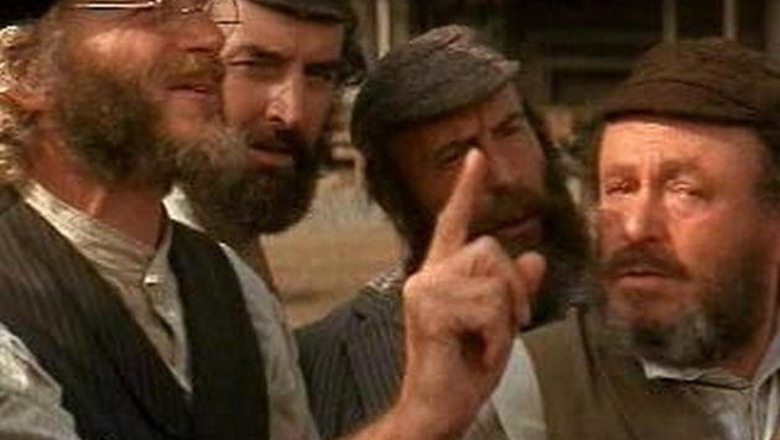 'Fiddler on the Roof' playwright dies at 98