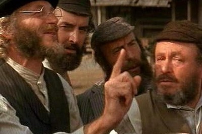 'Fiddler on the Roof' playwright dies at 98