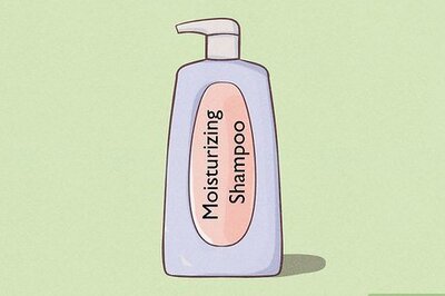 How to Smooth Frizzy Hair