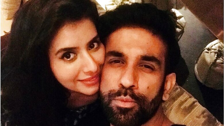 Charu Asopa Shares Cryptic Post About 'Being Broken', Fans Speculate Problems in Married Life