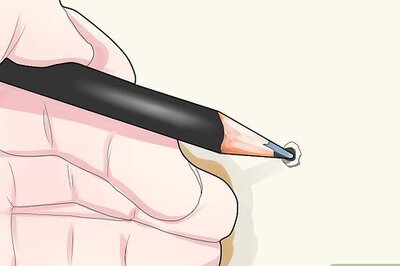 How to Find a Wood Stud in a Wall to Hang Pictures On