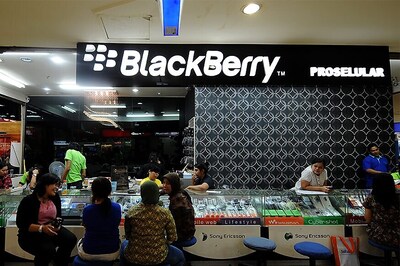 BlackBerry To Stop Making Handsets, Will Outsource Production