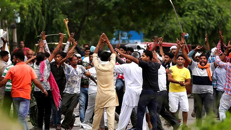 Police Detain 15 Dera Sacha Sauda Followers from Sirsa Compound