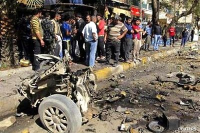 Blasts hit Shiite districts in Baghdad, killing 28