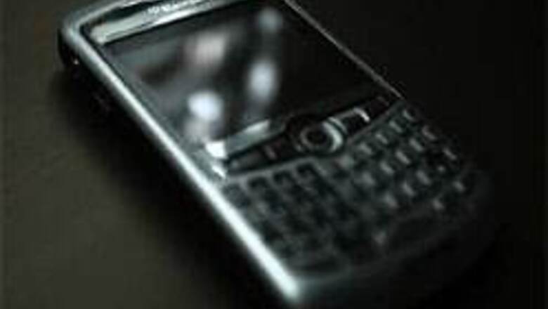 Blackberry goes 'bold' and beautiful