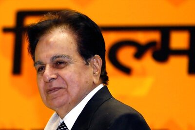 Dilip Kumar Hospitalised After Complaint of Swollen Leg