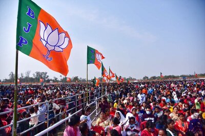 Use of PM's Photo on Petrol Pump Hoardings Violates Poll Code, Should Be Removed: ECI