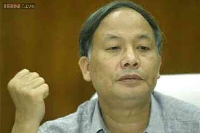 Manipur CM asks militants to give up violence