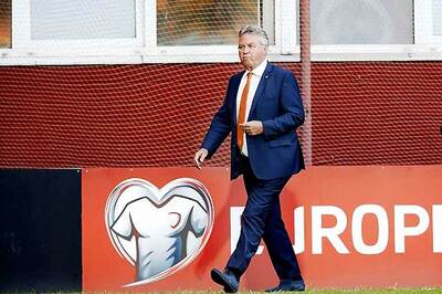 Guus Hiddink in talks with Chelsea: report