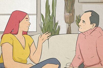 How to Be Nice to a Guy Without Flirting