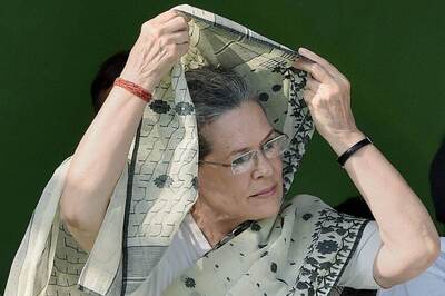 Sonia Gandhi Meets Party Leaders on AgustaWestland Issue