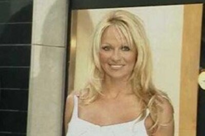 Pam turns into a marriage counsellor