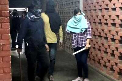 Delhi Police Ask Citizens for Photos and Videos of JNU Violence, Forensic Teams Look for Clues on Campus