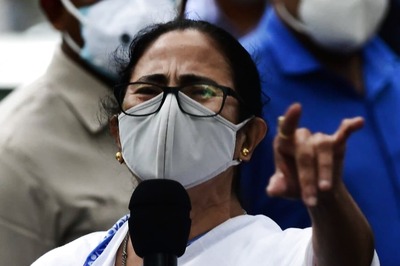 Centre Should Bring Law to Protect Land Rights of Tribal Population: Mamata Banerjee