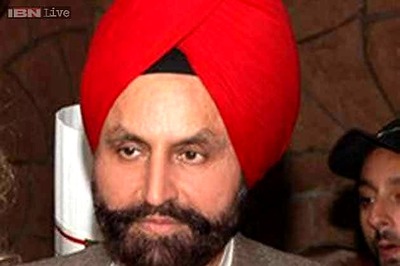 Indian-American hotelier Sant Chatwal pleads guilty to violating US election laws
