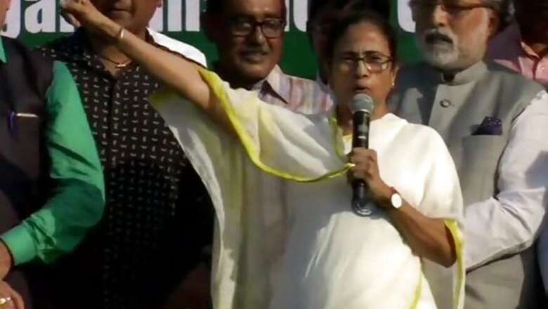 'Wonder Who is Speaking Truth': Mamata Slams PM Modi, Shah for 'Contradictory' Statements on Nationwide NRC