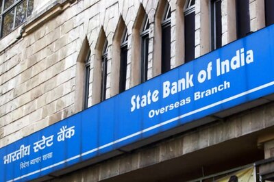 State Bank of India Warns of Muted Credit Growth, Misses Quarterly Profit Estimates