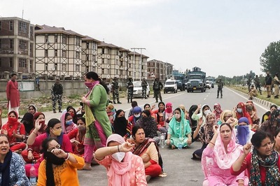 News18 Afternoon Digest: Targeted by Terrorists, J&K's Kashmiri Pandit Employees Say They Won't Be Scapegoats & Other Stories