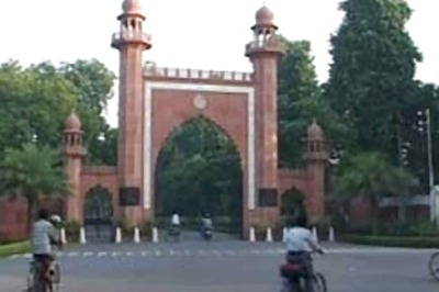 Report ranks AMU above Delhi University and BHU in India