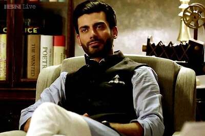 15 tips men can learn from Fawad Khan's character in 'Khoobsurat' to be the perfect Prince Charming
