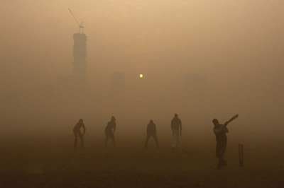 A Day After Diwali, Air Quality 'Poor' in Kolkata, Neighbourhood