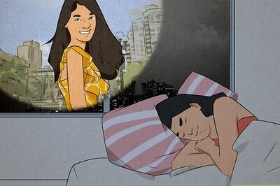 How to Interpret the Spiritual Meanings & Causes of Hair Loss Dreams