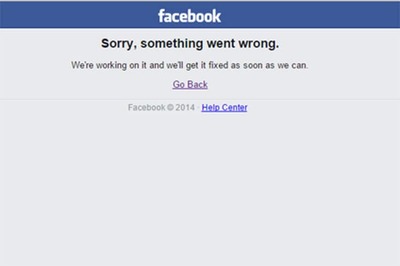 Facebook website goes down briefly