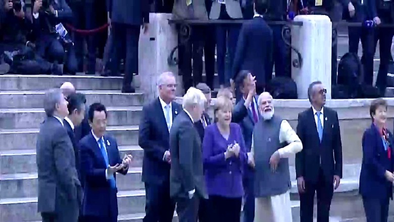 PM Modi and Other G20 Leaders Visit Iconic Trevi Fountain in Rome