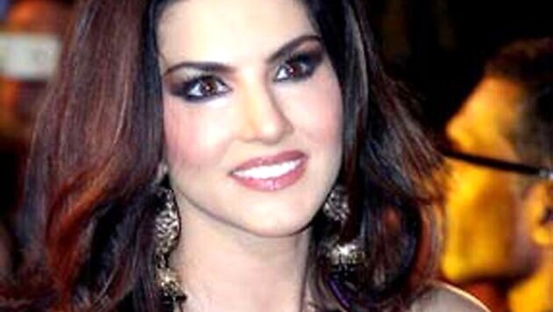 Shanti Dynamite accuses Sunny Leone of copying her poster for the 'Ragini MMS 2' song 'Babydoll'