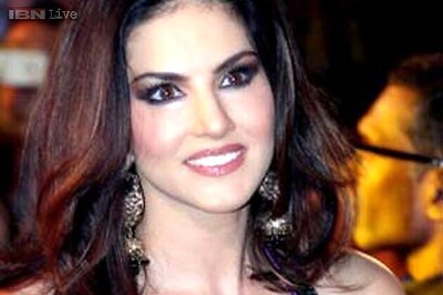 Shanti Dynamite accuses Sunny Leone of copying her poster for the 'Ragini MMS 2' song 'Babydoll'