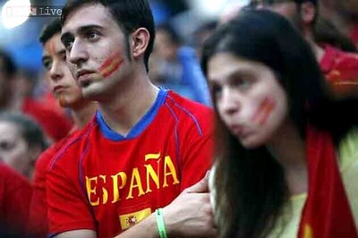 World Cup 2014: Spanish newspapers bemoan World Cup 'cataclysm'