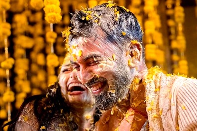 KL Rahul and Athiya Shetty Have A Ball During Haldi Ceremony and Their Pics Are A Proof