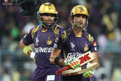 Indian Premier League: How Yuvraj reacted to Gambhir's broken bat
