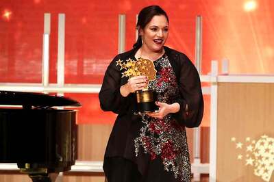 British Art Teacher Named World's Best, Wins $1 Million Prize