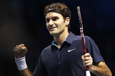 Federer beats Tunisian wild-card to move into 2nd round