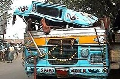 Schoolbus loses control in Hooghly, 2 killed, 40 injured