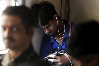 Telecom Subscribers Rise Nearly 1.2 Billion by the End of March: TRAI