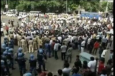 Stone pelting in Ahmedabad as Patel community goes for show of strength, leader goes on hunger strike