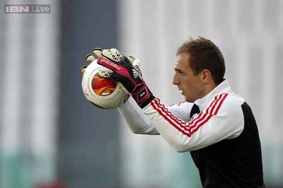 Atletico Madrid sign goalkeeper Oblak from Benfica