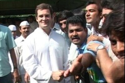 Rahul launches Cong campaign in Kerala, attacks LDF