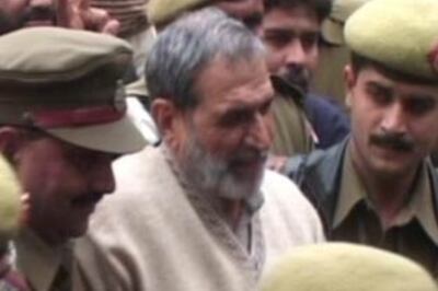 CBI gets nod to book Sajjan Kumar for '84 riots