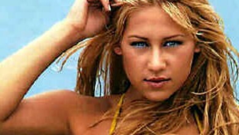 It's splitsville for Enrique, Anna