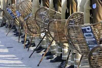 Hired as Cops, SPOs in Kashmir Mow Lawns, do Laundry of Politicians and Babysit Their Kids