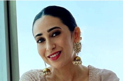 Karisma Kapoor Celebrates 25 Years of Judwaa, Pens An Emotional Note