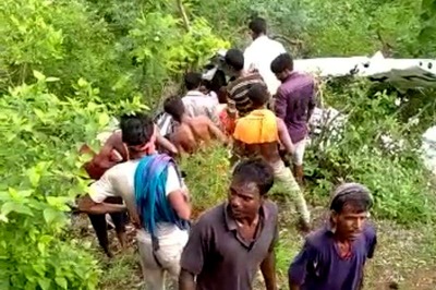 Helicopter Crashes in Maharashtra's Jalgaon, 1 Dead, Another Injured; Scindia Expresses Condolences