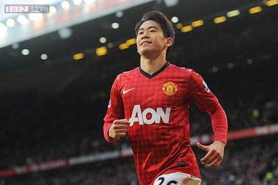 Dortmund sign Shinji Kagawa from Manchester United