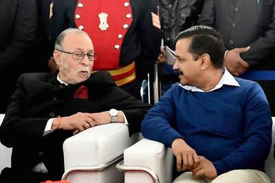 Day After Massive Victory in Delhi Assembly Polls, Kejriwal Meets LG Anil Baijal
