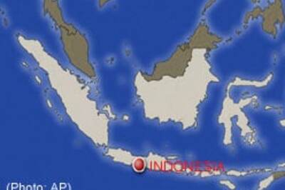 7.7 quake in Indonesia, tsunami alert sounded