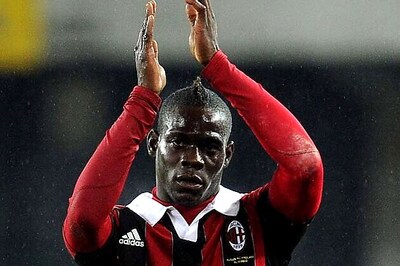 Balotelli-dependent Milan look to bridge gap in Serie A
