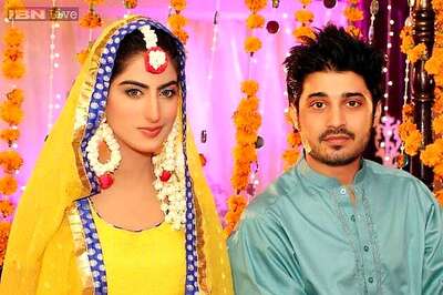 Pakistani actress Sana Khan dies in a car accident